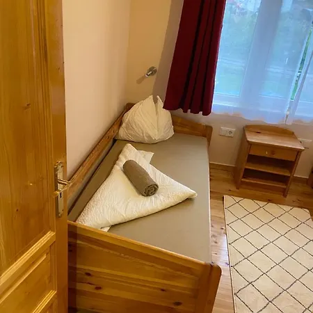 Apartment Pannonia Appartmenthaus